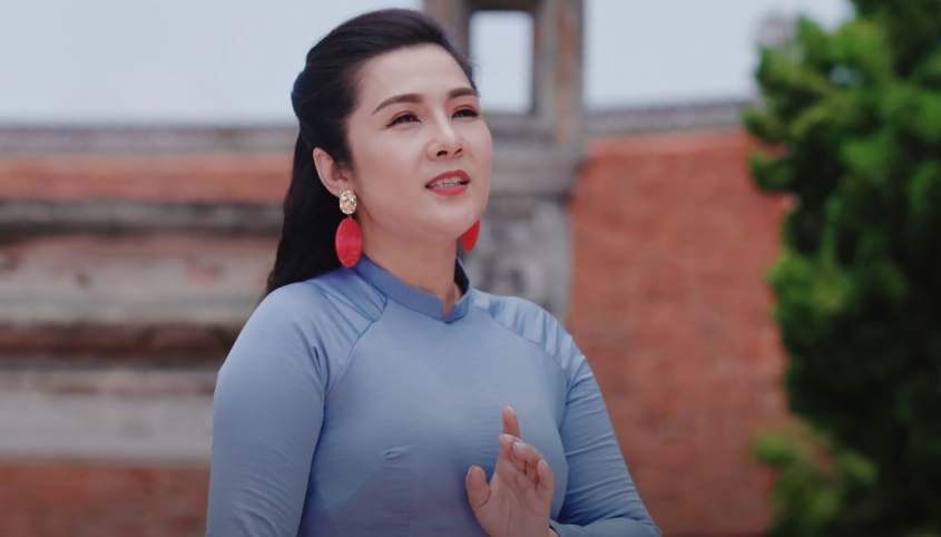 Xúc động nghẹn ngào với MV “Đời mẹ” của NSƯT Diệu Hương